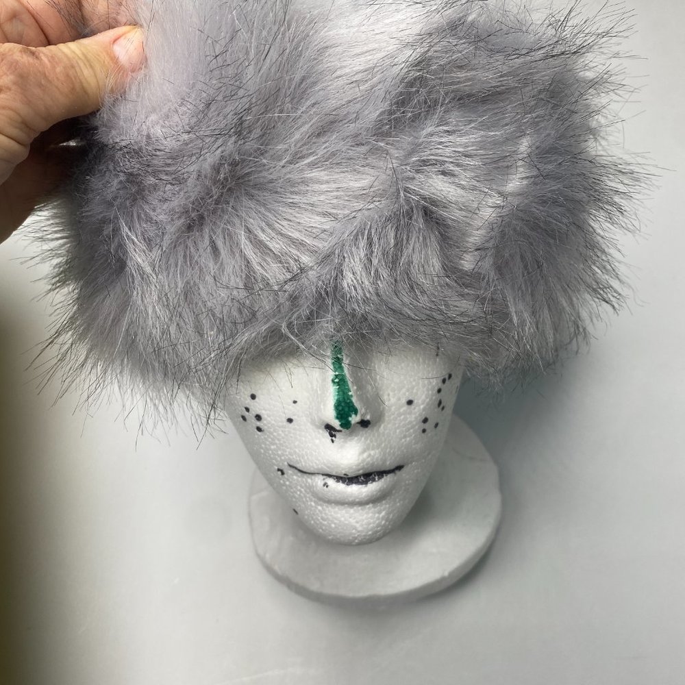 Women's grey faux fur elastic headband, ear warmer, hat for winter. EUC